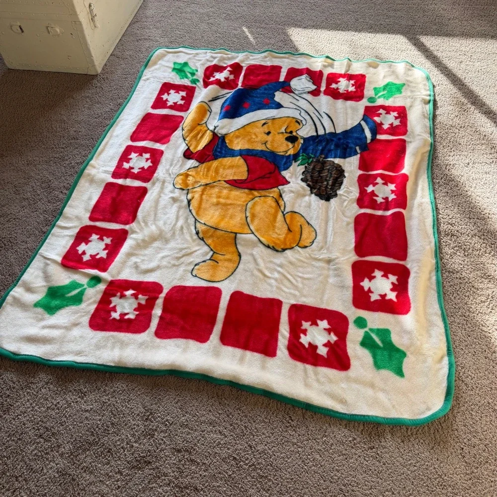 DISNEY Winnie the Pooh High Pile Throw Blanket Winter Fun Christmas 50x60 VTG 90